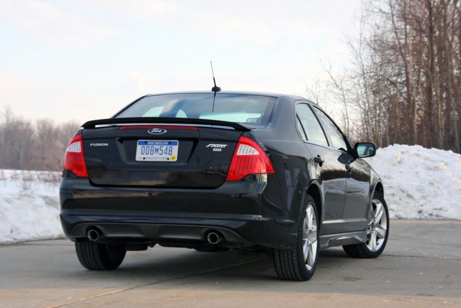  Ford Fusion Sport 2009 года  (фото 18 из 49)